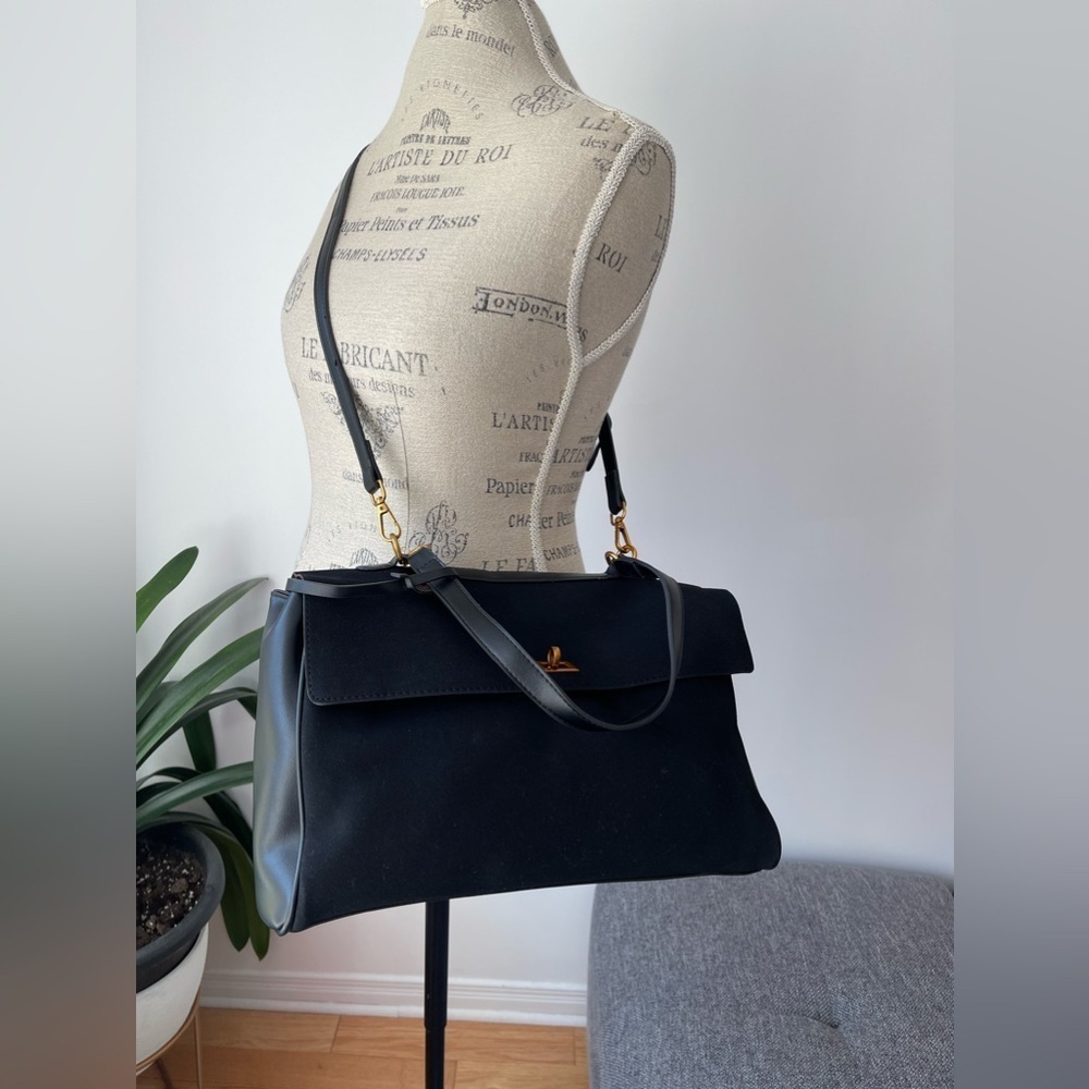 Ladies faux suede handbag